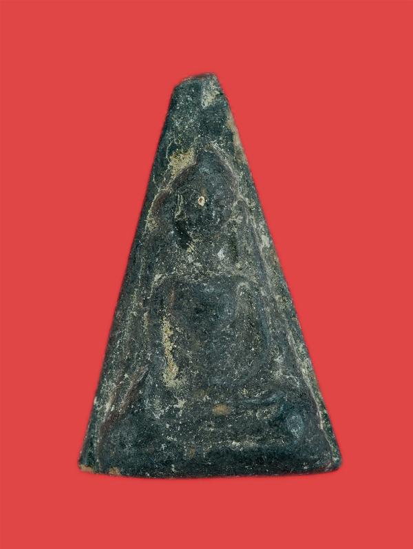 พระอู่ทอง รุ่นจงอางศึก ปี2510 วัดพระศรีรัตนมหาธาตุ จ.สุพรรณบุรี(หลวงพ่อมุ่ย พุทธรกฺขิโต วัดดอนไร่ จ.สุพรรณบุรี ปลุกเสก) | https://kamulet.in.th