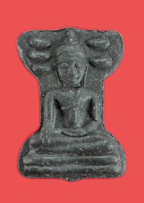 พระมเหศวรเนื้อผง วัดสุวรรณภูมิ อำเภอเมือง จังหวัดสุพรรณบุรี เนื้อผงพุทธคุณ ผงว่าน ผงใบลาน พระสวยพร้อมกล่องเดิมๆ น่าเก็บสะสม | https://kamulet.in.th