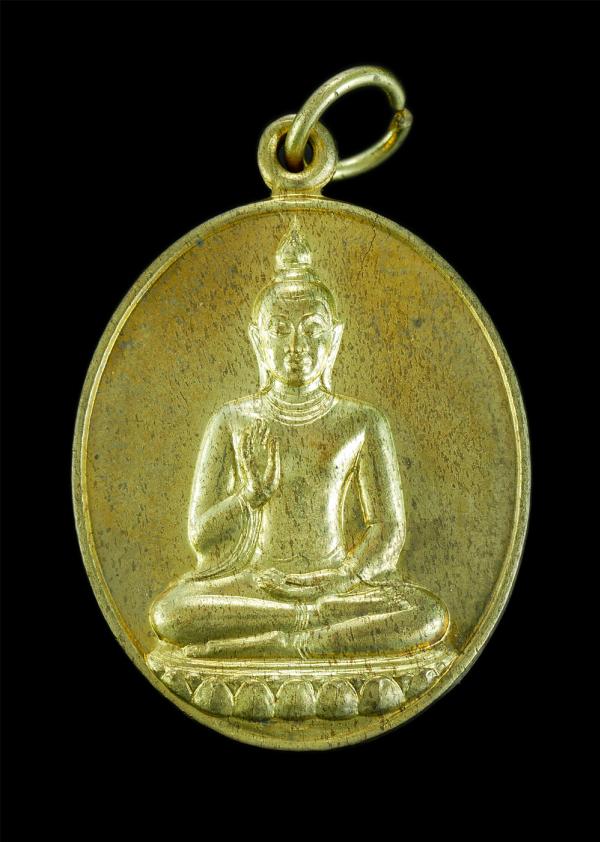 เหรียญพระพุทธมหามุนีศรีสาทร ณ.วิหารปฏิบัติธรรม วัดบรมสถล (วัดดอน) เขตสาทร กทม.ฯ สร้างปี 2555 ที่ระลึกในงานเททองหล่อ เนื้อทองทิพย์  [..] | https://kamulet.in.th