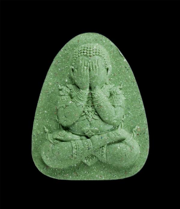 พระปิดตา รุ่นปลดหนี้ชนะจน หลวงพ่อเถ่ง จิตคโน วัดหนองกรับ จ.ระยอง ที่ระลึกงานผูกพัทธสีมาฝังลูกนิมิต ปลุกเสกข้ามปี2563 เนื้อเขียว (เ [..] | https://kamulet.in.th