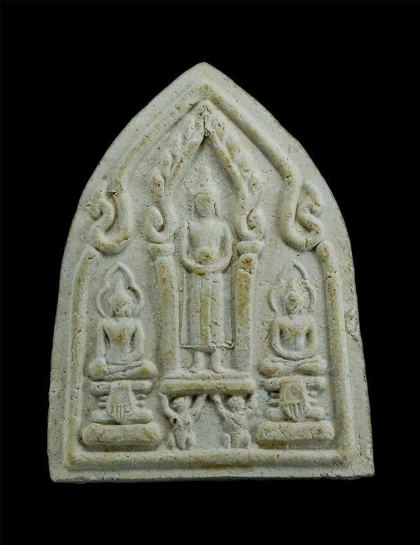 พระสามพี่น้อง หลวงปู่หลิว ปุณณโก วัดไร่แตงทอง อ.กำแพงแสน จ.นครปฐม หลังพญาเต่าเรือน ปี2537 พิมพ์ใหญ่ รุ่นนายพลคณะศิษย์สร้างถวาย เนื [..] | https://kamulet.in.th