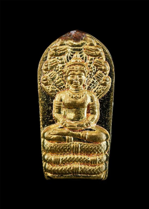 พระนาคปรก รุ่นแรก หลังเรียบจารยันต์ พระอาจารย์สมหวัง อานนโท วัดเสาธง อ.บางปลาม้า จ.สุพรรณบุรี เนื้อทองฝาบาตร สร้างเนื้อละ 51 องค์ | https://kamulet.in.th