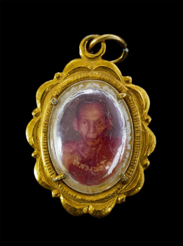 ล็อกเก็ตหลวงพ่อโต หลังหลวงพ่อแดง ในงานผูกพัทธสีมา วัดท่าช้าง อ.เมือง จ.ราชบุรี ปี2522 หลวงพ่อผาง จิตตคุตโต วัดอุดมคงคาคีรีเขต อ.มั [..] | https://kamulet.in.th