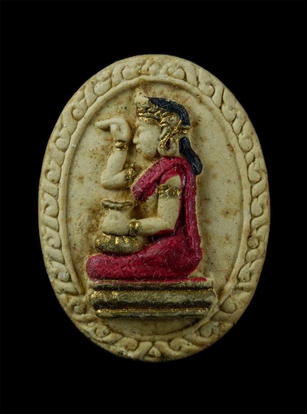 นางกวักเงิน กวักทอง พระอาจารย์ต่อ (พระครูประภาสสิริวัฒน์) ที่ระลึกงานผูกพัทธสีมา วัดปากแพรก ต.ละหาร อ.ปลวกแดง จ.ระยอง ปี2548 เนื้อ [..] | https://kamulet.in.th