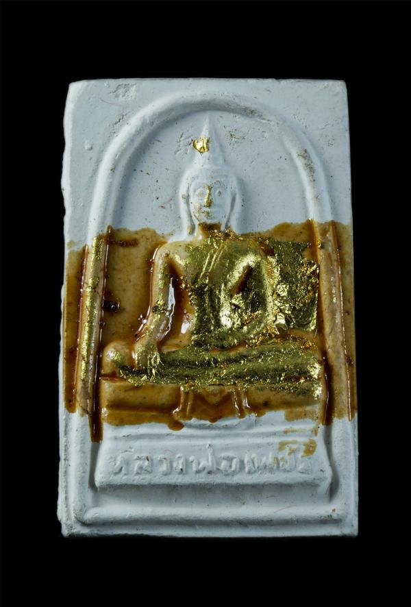 พระผงหลวงพ่อเพชร หลวงปู่จวน วัดไก่เตี้ย จ.สุพรรณบุรี ที่ระลึก อายุวัฒนมงคล 80 ปี พ.ศ.2535 เนื้อผงพุทธคุณ ผงว่าน ลงรักปิดทองเก่า พร [..] | https://kamulet.in.th