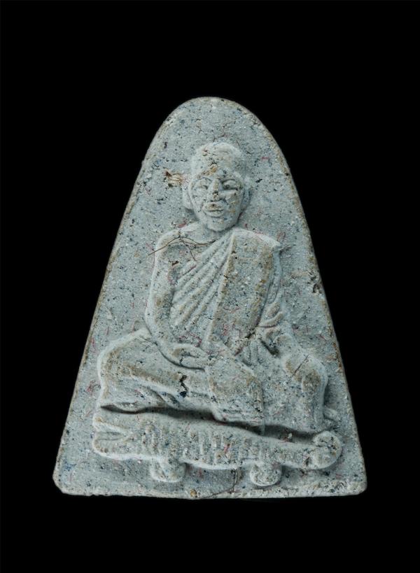 พระผงรูปเหมือนหลวงพ่อสำรวย เตชธมโม รุ่น 1 ขี่จรเข้ วัดเขาเข้เทพนิมิตวนาราม อ.ไทรโยค จ.กาญจนบุรี เนื้อผงพุทธคุณ ผงว่านผสมเกศา พระเก [..] | https://kamulet.in.th