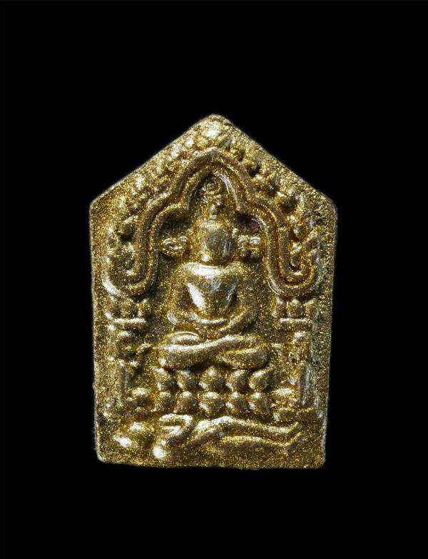 พระขุนแผน รุ่นยอดขุนพลบ้านค่าย วัดอ่างแก้ว อ.บ้านค่าย จ.ระยอง 26 มกราคม 2556 ผงพุทธคุณผสมผงพรายกุมาร มวลสารอาถรรพณ์ขนานแท้และดั้งเ [..] | https://kamulet.in.th