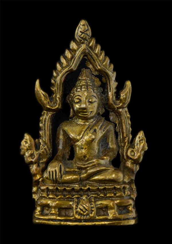 พระหล่อรูปเหมือนหลวงพ่อเพชร วัดท่าหลวง จ.พิจิตร วัดหนองหัวปลวก อ.โพธิ์ประทับช้าง จ.พิจิตร พิธีเททองหล่อ ปลุกเสก ปี 2555 ที่ระลึกงา [..] | https://kamulet.in.th