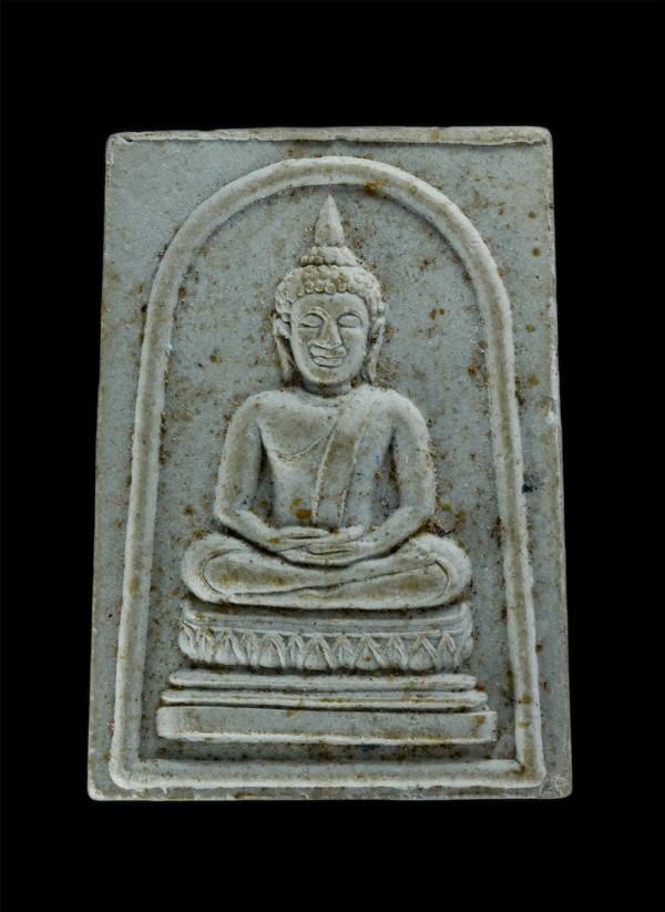 พระผงพิมพ์พระพุทธ หลังรูปเหมือนท่านเจ้ามา วัดสามปลื้ม (วัดจักรวรรดิราชาวาส) กรุงเทพฯ ปี2534 เนื้อผงพุทธคุณ ผงว่าน องค์นำฤกษ์เจิมน้ [..] | https://kamulet.in.th