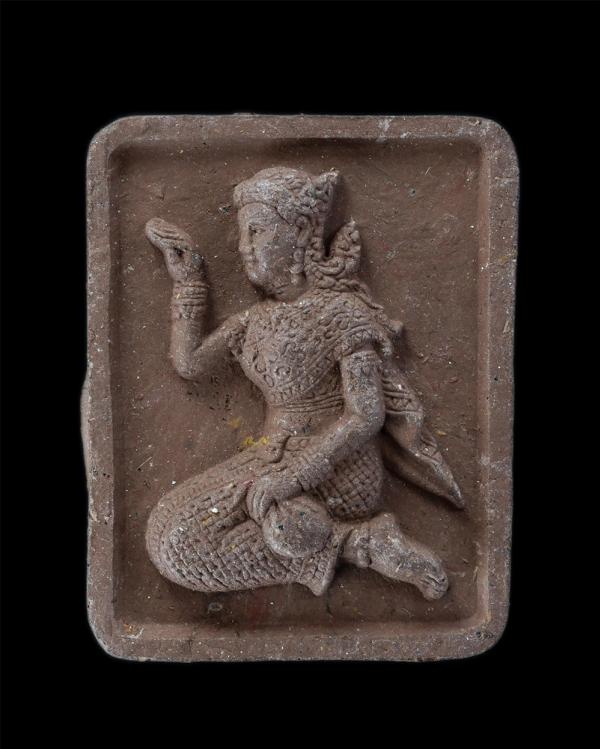 แม่นางกวักโภคทรัพย์ หลวงพ่อจำเนียร สีลเสฏโฐ วัดถ้ำเสือ จ.กระบี่ เนื้อผงพุทธคุณผสมว่าน เมตตา มหาลาภ หลังยันต์เอกลักษ์ประจำตัวท่าน พ [..] | https://kamulet.in.th