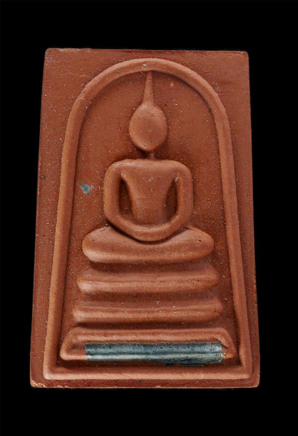 พระสมเด็จศิลาแลง หลวงพ่ออุดมทรัพย์ สุทธสีโล(พระราชสิทธิวราจารย์) วัดประสิทธิเวช อ.องครักษ์ จ.นครนายก เนื้อผงพุทธคุณ ผงว่าน ฝังตะกร [..] | https://kamulet.in.th