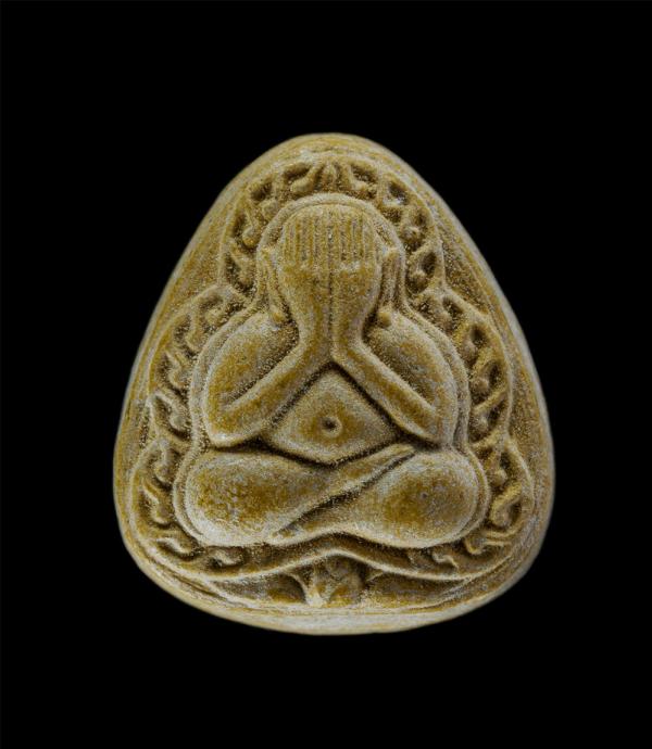 พระปิดตามหาอุตม์ ปลดหนี้ หลวงพ่อยิด วัดหนองจอก ต.ดอนยายหนู อ.กุยบุรี จ.ประจวบคีรีขันธ์ ปี2537 หลังยันต์ ปั้มโค๊ตยันต์ นะ เนื้อผงพุ [..] | https://kamulet.in.th