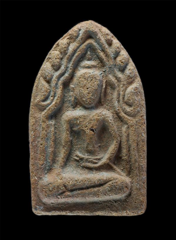 พระขุนแผนเนื้อดิน พิมพ์ห้าเหลี่ยมทรงพลใหญ่ หลวงพ่อปลัดทวี วัดบ้านกร่าง จ.สุพรรบุรี พ.ศ.2492-2512 | https://kamulet.in.th