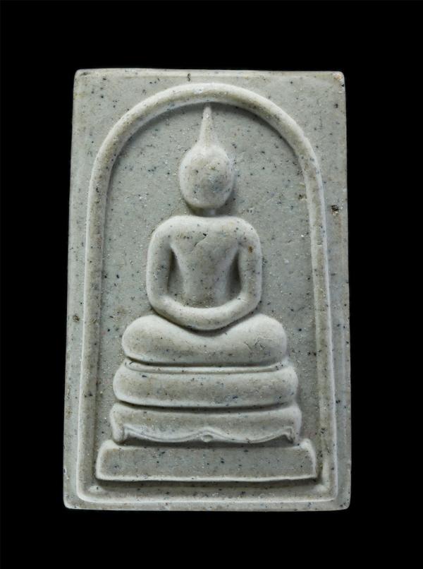 พระสมเด็จหลังยันต์ เก้ายอด เนื้อผงพุทธคุณ วัดกลางหมื่นแผ้ว ตำบลบ้านค่าย อำเภอเมือง จังหวัดชัยภูมิ ยันต์ยอด ถือเป็นยันต์ชั้นครู พุท [..] | https://kamulet.in.th