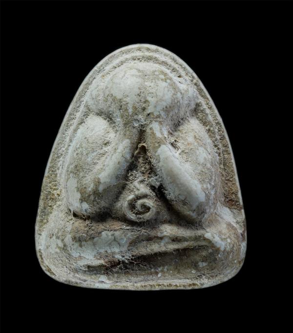 พระปิดตา ท้องยันต์อุ วัดคลองตาทัย จังหวัดระยอง สร้างปี 2540 ที่ระลึกงานฝังลูกนิมิต เนื้อผงพุทธคุณ | https://kamulet.in.th