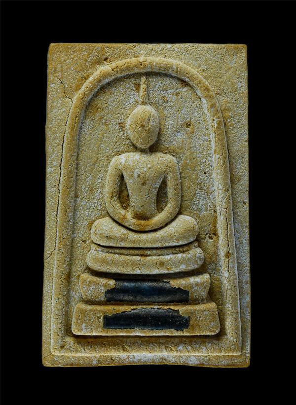 พระสมเด็จหลวงปู่แดง สิริภทฺโท วัดห้วยฉลอง ต.ห้วยฉลอง อ.เมือง จ.อุตรดิตถ์ รุ่นอายุครบแซยิด 80 ปี พ.ศ.2548 เนื้อผงพุทธคุณ ผงว่าน108  [..] | https://kamulet.in.th