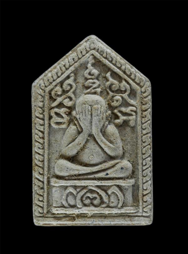 พระปิดตาห้าเหลี่ยม หลังหลวงพ่อพูน(พระครูพิพัฒน์ศีลคุณ) วัดตาลล้อม จ.ชลบุรี ปี2539 อนุสรณ์ 44 ปี เนื้อผงพุทธคุณ ผงว่าน ผงเก่าหลวงพ่ [..] | https://kamulet.in.th