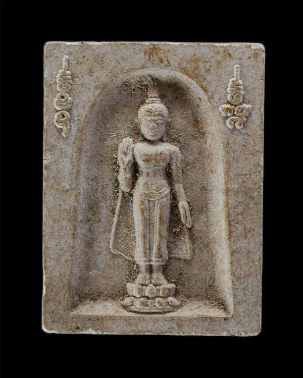 พระผงพิมพ์พระพุทธประทานพร รุ่นรวยเพิ่มพูล หลวงพ่อวีระ ตาทิพย์ อายุ 72 ปี วัดสมอลม จ.สุพรรณบุรี เนื้อผงพุทธคุณ ผงว่าน ท่านเรียนวิชา [..] | https://kamulet.in.th