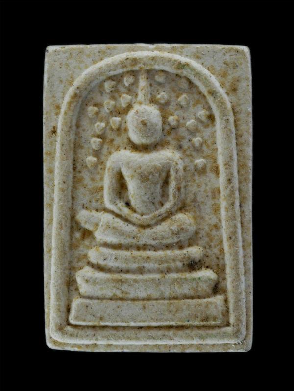 พระสมเด็จปรกโพธิ์ หลวงปู่ศรี มหาวีโร  วัดประชาคมวนาราม (ป่ากุง) อ.ศรีสมเด็จ จ.ร้อยเอ็ด รุ่นแรก ปี2553 ลาภผลพูนทวี เนื้อผงพุทธคุณ ผ [..] | https://kamulet.in.th