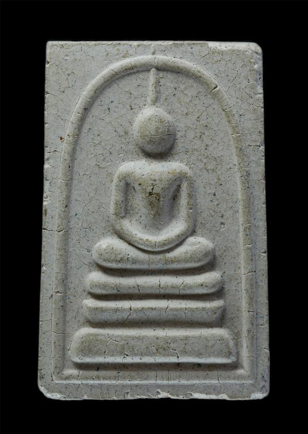 พระสมเด็จพิมพ์เกศทะลุซุ้ม หลวงปู่ยงค์ วัดเนินสมบูรณ์ อ.แกลง จ.ระยอง เนื้อผงพุทธคุณ ผงว่าน | https://kamulet.in.th