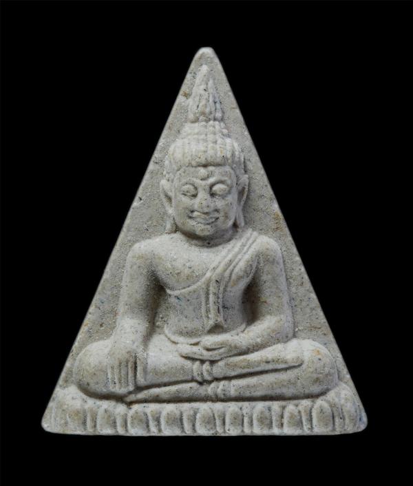 พระพุทธไตรรัตนายก(หลวงพ่อโต)พิมพ์นางพญา ฝังตะกรุด วัดพนัญเชิงฯ มหาพุทธาภิเษก 30 ตุลาคม 2547 เนื้อผงพุทธคุณ พระเก่าสวย มวลสารดี พิธ [..] | https://kamulet.in.th