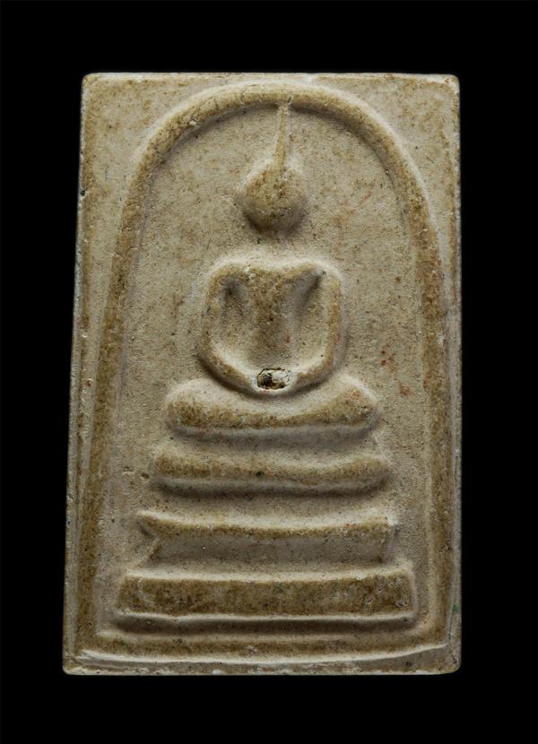 พระสมเด็จพระพุทธนะฤาชา หลวงพ่อทวีศักดิ์(หลวงพ่อเสือดำ)วัดศรีนวล เขตหนองแขม กรุงเทพฯ ปี2539 เนื้อผงพุทธคุณ ผงว่าน พระเก่าสวย มวลสาร [..] | https://kamulet.in.th