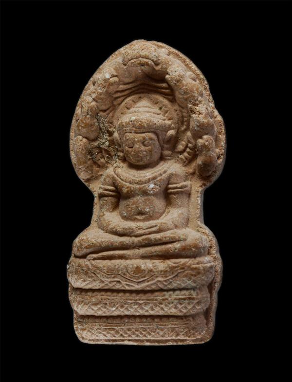 พระนาคปรกหลัง ร.5 หลวงพ่อศิลา วัดทุ่งเสงี่ยม จ.สุโขทัย เนื้อผงพุทธคณ พระเก่าสวย มวลสารดี | https://kamulet.in.th