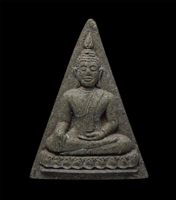 พระสมเด็จนางพญา หลวงพ่อสวัสดิ์ วัดพงตาเอี่ยม อ.วังจันทร์ จ.ระยอง เนื้อผงพุทธคุณ ผวง่าน พระเก่าสวย มวลสารดี(องค์ที่1) | https://kamulet.in.th