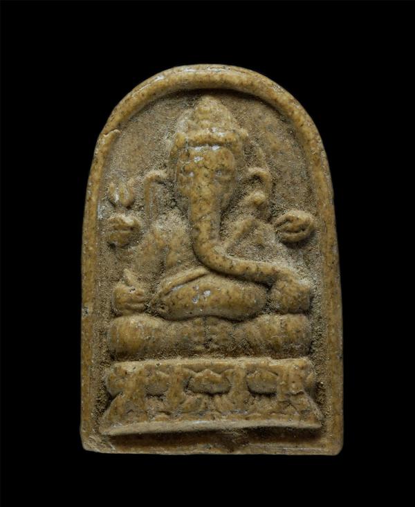 พระพิฆเณศวร เนื้อผง ตำหนักท่านท้าวปทุมมา สร้างปี 2535 | https://kamulet.in.th