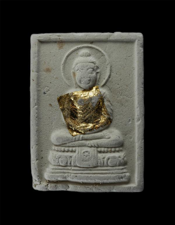 พระพุทธหลัง พย. ศิษย์ สร้าง หลวงปู่แก้ว วัดละหารไร่ ปี2518-19 พระผงผงจินดามณี ผงพุทธคุณผสมผงพรายกุมาร พระเย็นหลานหลวงปู่แก้ว จัดสร [..] | https://kamulet.in.th