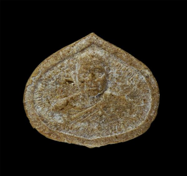 พระผงหลวงพ่อคลิ้ง อัตถจาโร(ครูวิจิตรพรหมวิหาร-ท่านเจ้าคุณพระมงคลพฤฒาจารย์ ) วัดหาดใหญ่ใน(วัดมหัตตมังคลาราม) จ.สงขลา อายุ 6 รอบ 72  [..] | https://kamulet.in.th