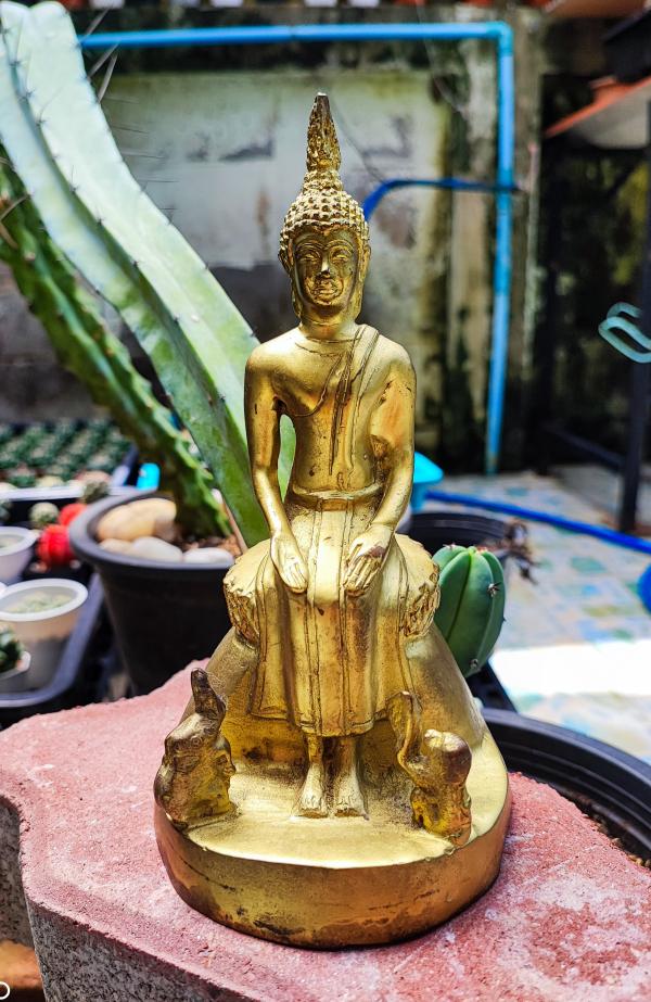 พระบูชาหลวงพ่อโต วัดป่าเลไลยก์ จ.สุพรรณบุรี เนื้อทองเหลือง ขนาดประมาณ 3 นิ้ว | https://kamulet.in.th