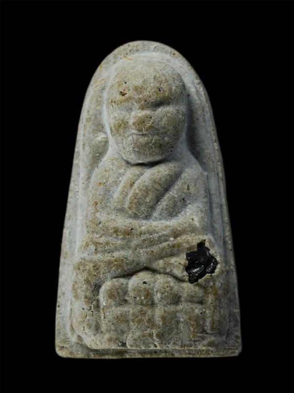 หลวงปู่ทวด - หลวงปู่เขาใหญ่ รุ่น 1 เนื้อผงพุทธคุณ ผงว่าน ฝังแร่มวลสาร พุทธอุทยานอาณาจักรหลวงพ่อทวด เขาใหญ่ ต.หมูสี อ.ปากช่อง จ.นคร [..] | https://kamulet.in.th