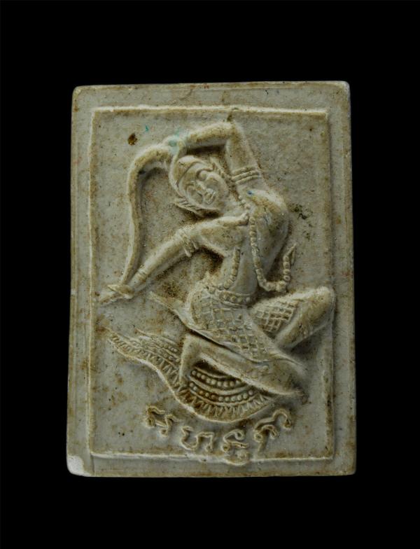 พระผงพระแม่ธรณีบีบมวยผม หลวงพ่อเพชร วัดบ้านกรับ อ.พนมทวน จ.กาญจนบุรี พระเก่าสวย มวลสารดี | https://kamulet.in.th