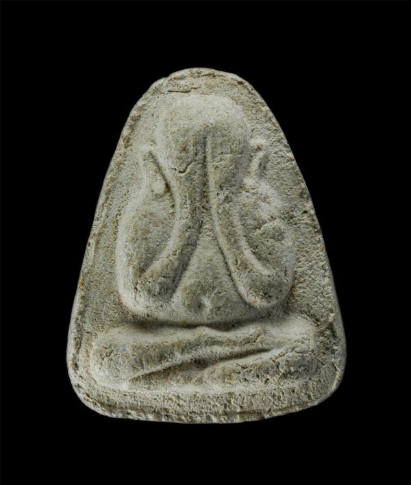 พระปิดตาหลวงปู่บุดดา ถาวโร วัดกลางชูศรีเจริญสุข จ.สิงห์บุรี พ.ศ.2534 เนื้อผงพุทธคุณ ผงว่าน ฝังพลอยเสก พระเก่าสวย มวลสารดี น่าเก็บส [..] | https://kamulet.in.th