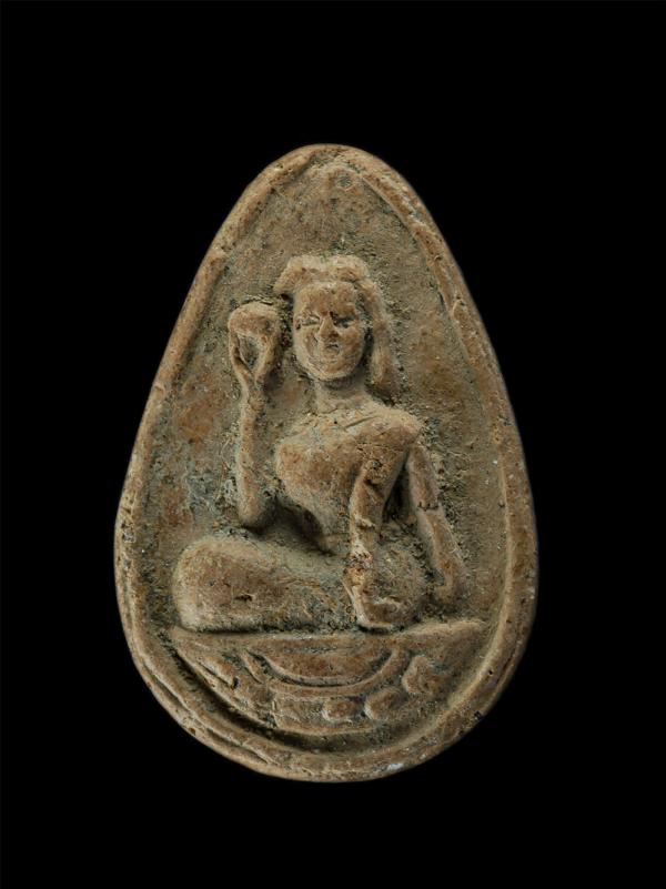 แม่นางกวัก นางกวักโชคลาภ บรรจุกรุ หลวงปู่ทิม วัดละหารไร่ อ.บ้านค่าย จ.ระยอง เนื้อดิน ผมผงพรายกุมาร | https://kamulet.in.th