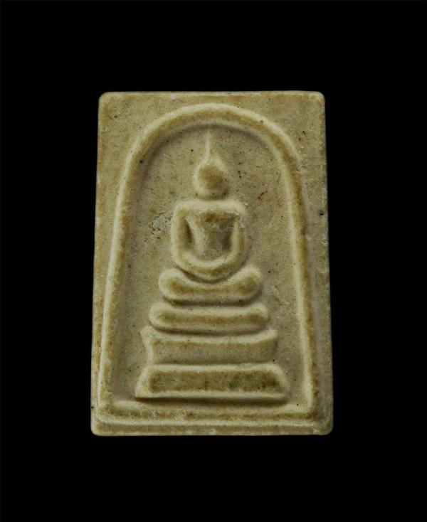 พระสมเด็จนิวิฐ หลวงพ่อตุ้น(พระครูนิวิฐธรรมวงศ์) วัดเนินยาง จ.ระยอง ปี2549 ที่ระลึกงานปิดทองฝังลูกนิมิต เนื้อผงพุทธคุณ ผงว่าน พระเก [..] | https://kamulet.in.th