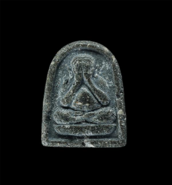 พระปิดตา รุ่น 1 หลวงปู่ศรี วัดหน้าพระลาน อ. เฉลิมพระเกียรติ จ.สระบุรี เนื้อผงพุทธคุณ ผงว่าน ผงใบลาน (พระองค์เล็ก) | https://kamulet.in.th