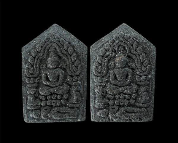 พระขุนแผนผงพรายกุมาร รุ่นยอดฉัตร ปี2553 เนื้อผงใบลาน หลวงปู่ทิม วัดละหารไร่ อ.บ้านค่าย จ.ระยอง พิมพ์เล็ก เนื้อผงพุทธคุณ ผงว่าน ผงเ [..] | https://kamulet.in.th