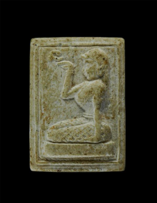 แม่นางกวัก หลวงพ่อสนิท ปิยธฺมโม(พระครูสาครวโรทัย) วัดธัญญารามราษฏร์บำรุง(ทุ่งกะโหลก) อ.บ้านแพ้ว จ.สมุทรสาคร สร้างปี 2541 เนื้อผงพุ [..] | https://kamulet.in.th