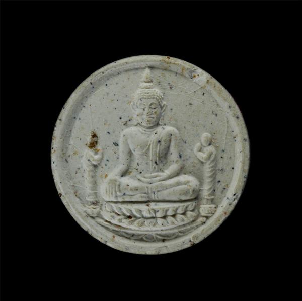 พระสมเด็จ วัดพนัญเชิงวรวิหาร กรุงเก่า จ.อยุธยา รุ่นมรดกไทย ปี2539 เนื้อผงพุทธคุณ ผงว่าน พระชุดนี้ได้เข้าพิธีปลุกเสก 3 วาระ วาระที่ [..] | https://kamulet.in.th