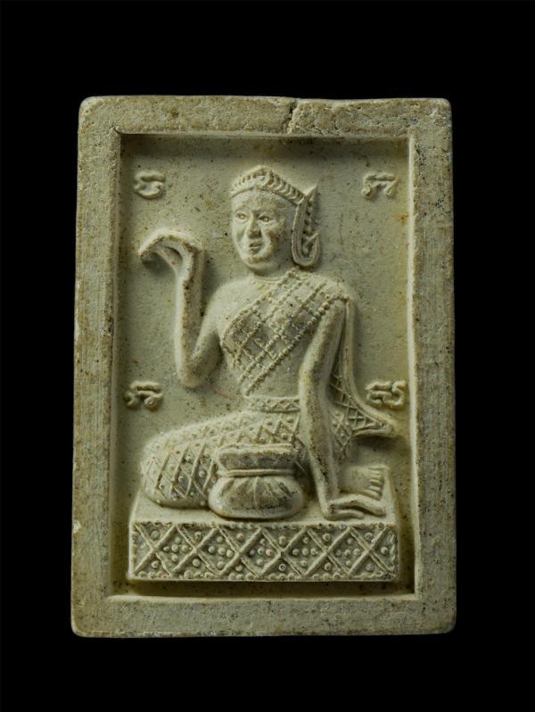 แม่นางกวัก วัดหนองกะหนาก จ.กาญจนบุรี ที่ระลึกงานผูกพัทธสีมา ฝังลูกนิมิต เนื้อผงพุทธคุณ ผงว่าน พระเก่าสวยเข้มขลัง  | https://kamulet.in.th