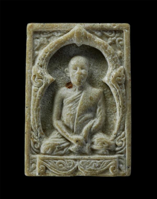 พระผงรูปเหมือน หลวงพ่อแพ เขมังกโร (พระธรรมมุนี) วัดพิกุลทอง จ.สิงห์บุรี อายุ 89 ปี พ.ศ.2537 เนื้อผงพุทธคุณ ผงว่าน ผงน้ำมัน | https://kamulet.in.th