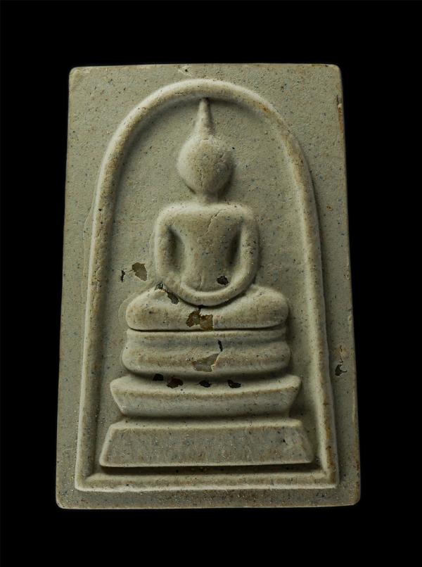 พระสมเด็จ พิมพ์ใหญ่ ฝังพลอย เนื้อผงเก่าสวย พิมพ์สวย องค์ที่ 2 | https://kamulet.in.th