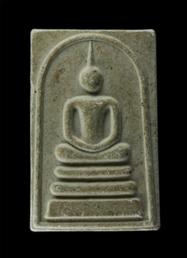 สมเด็จพุทธภูมิ วัดรัมภาราม (วัดบ้านกล้วย) อ.ท่าวุ้ง จ.ลพบุรี เนื้อผงพุทธคุณ ผงว่าน พระเก่าสวย มวลสารดี | https://kamulet.in.th