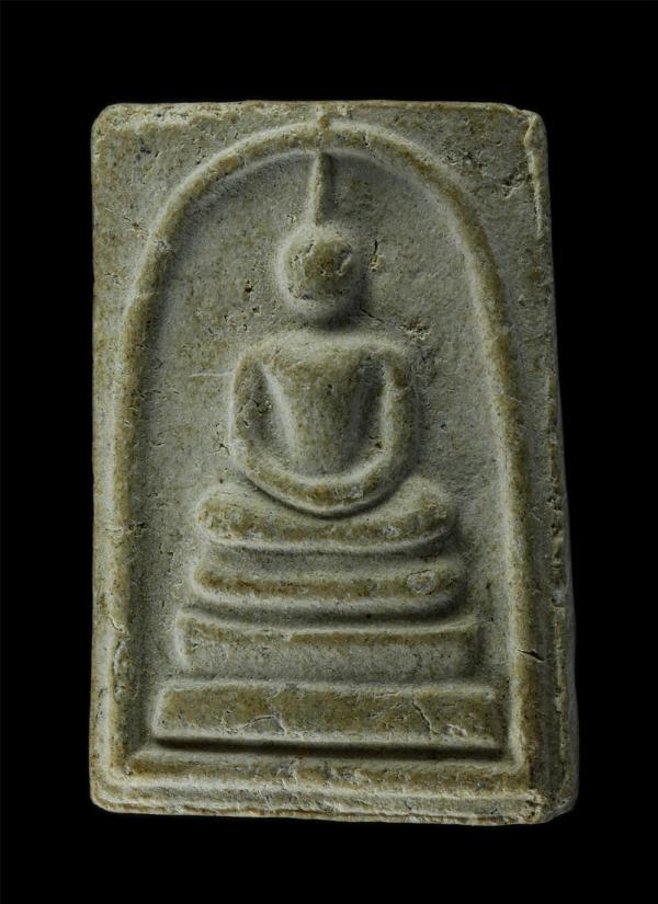 สมเด็จจักรพรรดิ์ดำ หลวงพ่ออุ้น ปณฺฑิโต ป.ธ.๙(พระศรีสุธรรมเมธี) วัดใหญ่ศรีสุพรรณ ธนบุรี เนื้อผงพุทธคุณ ผงว่าน พระเก่าสวย มวลสารดี ส [..] | https://kamulet.in.th