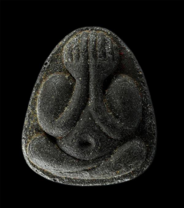 พระปิดตามหาอุตม์ หลวงพ่อมาลัย วัดบางหญ้าแพรก จ.สมุทรสาคร ปี2526 เนื้อผงพุทธคุณ ผงว่าน ผงใบลาน หลวงพ่อมาลัย พระอาจารย์ทีตี๋ใหญ่ ให้ [..] | https://kamulet.in.th