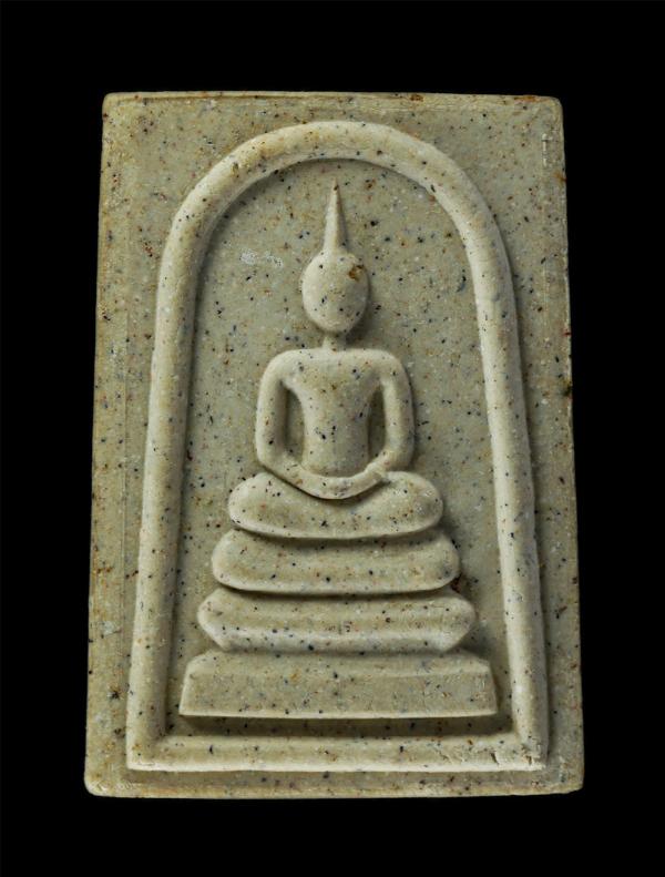 พระพิมพ์สมเด็จหลังพระอาจารย์วิชัย ชาญทะโรโส สำนักสงฆ์สัจจธรรม ต.โคกตูม อ.เมือง จ.ลพบุรี เนื้อผงพุทธคุณ ผงว่าน พระเก่าสวย มวลสารดี | https://kamulet.in.th