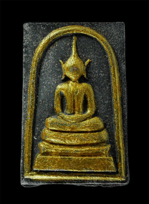 พระสมเด็จพฤหัสบดี บารมีคุ้มเกล้า รุ่น ๑ หลวงปู่ทอง ปัญญาทีโป วัดรังษีสุทธาวาส(วัดไร่กล้วย) ต.สุรศักดิ์ อ.ศรีราชา จ.ชลบุรี สร้างปี  [..] | https://kamulet.in.th