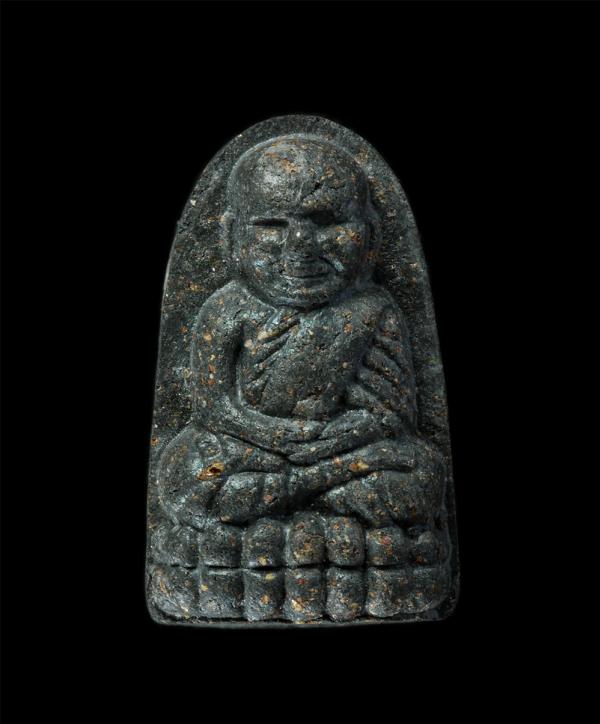 หลวงปู่ทวดเนื้อว่านผสมผงเหล็กไหล พิมพ์พระรอด วัดห้วยมงคล​ จ.ประจวบคีรีขันธ์ ปี2537 พระเก่าสวย มวลสารดี พุทธคุณรอบด้าน เด่นแคล้วคลา [..] | https://kamulet.in.th